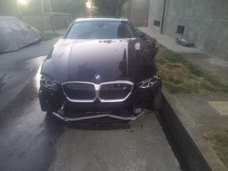 BMW .I3 2023. Срочни BMW .I3 2023. Срочни