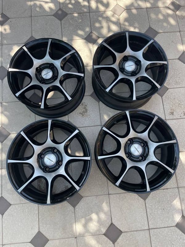 Vossen r15 диски с балонами