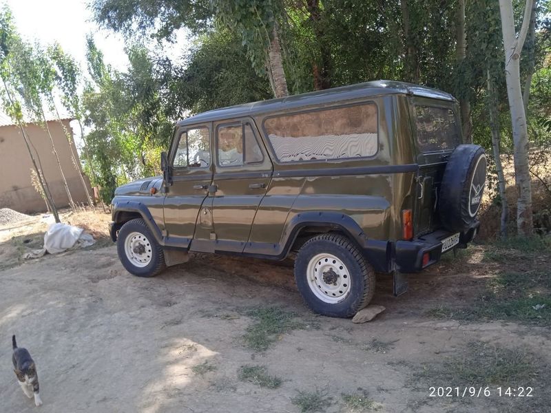 Uaz bars sotiladi