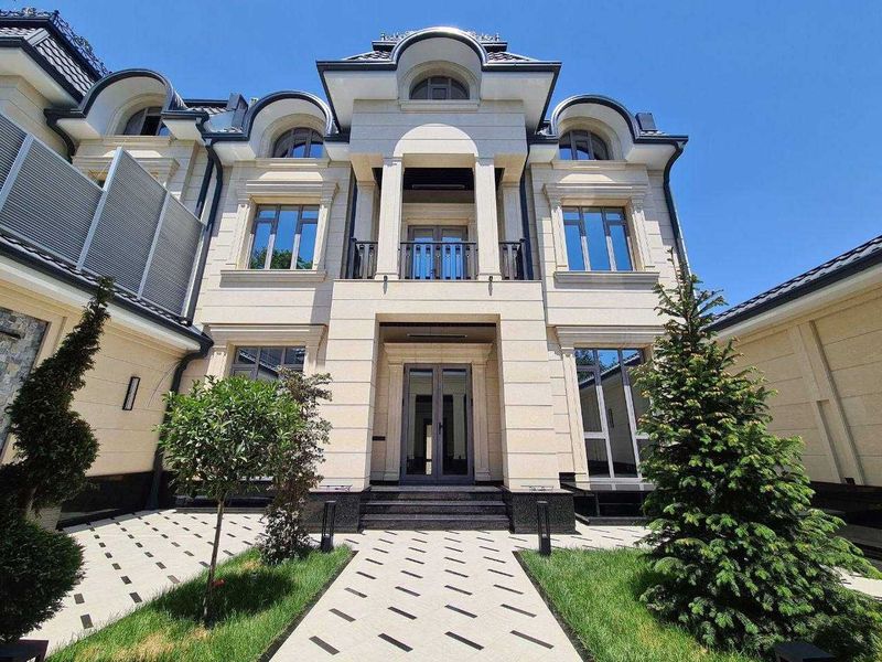 Продам Новый ЕвроДом ул.Циолковского 3,9 сотки Продам Новый ЕвроДом ул.Циолковского 3,9 сотки