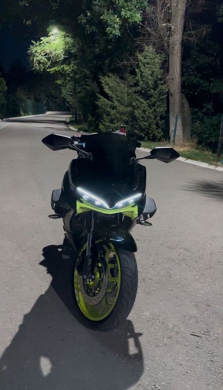 Motosikl 250cc sotiladi Motosikl 250cc sotiladi