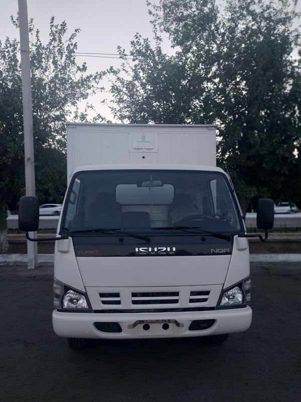 Продаётся Isuzu NQR71PL 2016 года выпуска