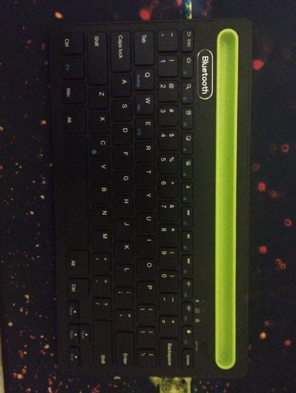 Bluetooth keyboard