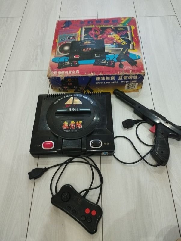 Игровой приставки денди из 90х