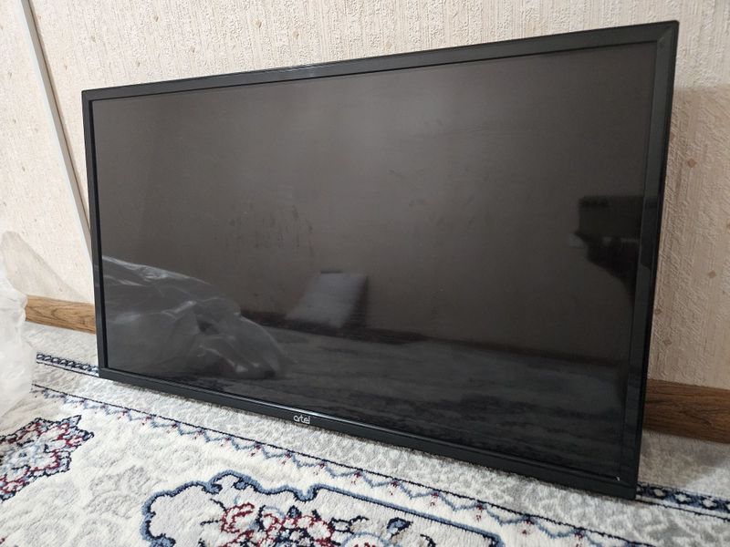 Телевизор Artel 32