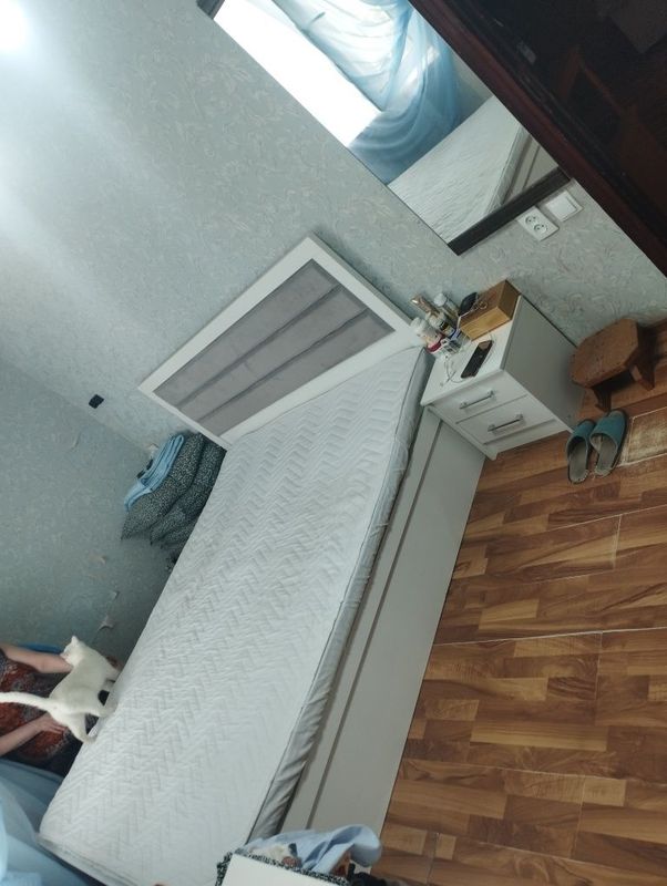 Продаю кровать двуспальную 170х220 Продаю кровать двуспальную 170х220