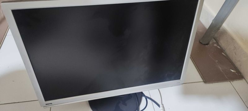 Kompyuter monitor Kompyuter monitor