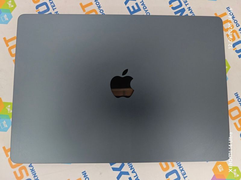 MacBook Air 15" (M3, 16GB / 512GB) MacBook Air 15" (M3, 16GB / 512GB)