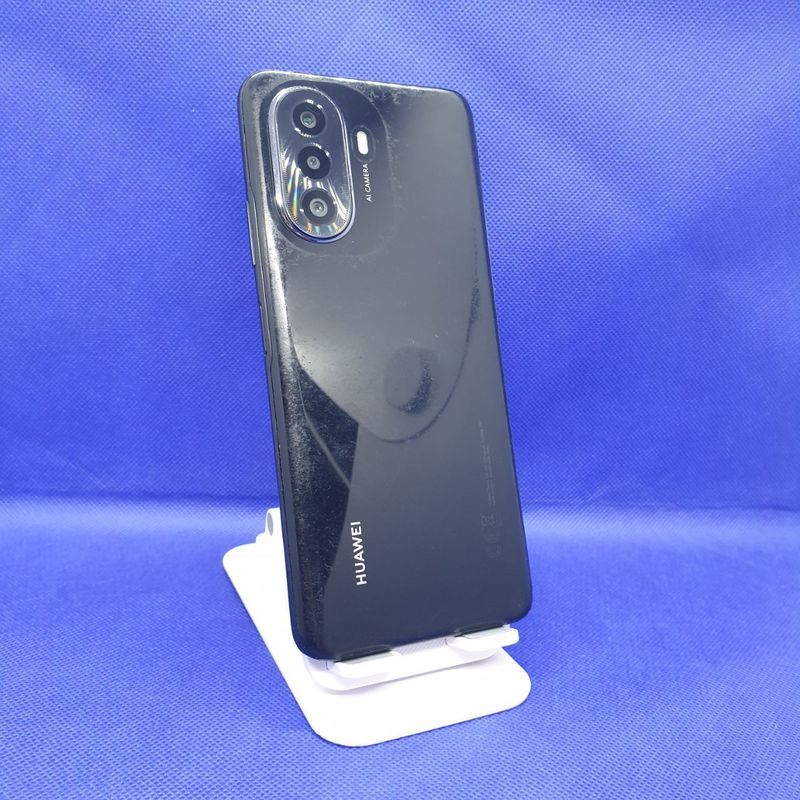 Huawei nova Y70 sotiladi