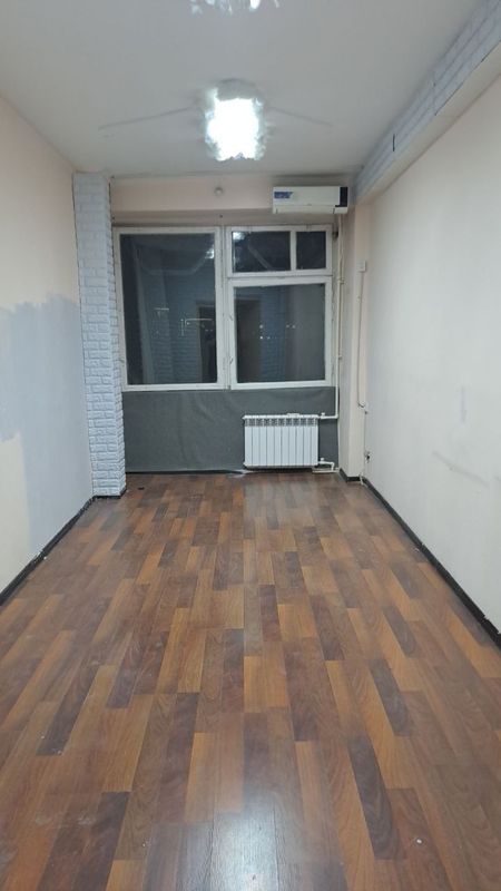 Аренда офиса 20м² в центре, возле метро Айбек Аренда офиса 20м² в центре, возле метро Айбек