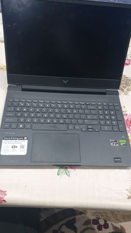 Victus Intel core 512 GB SSD 144Gts