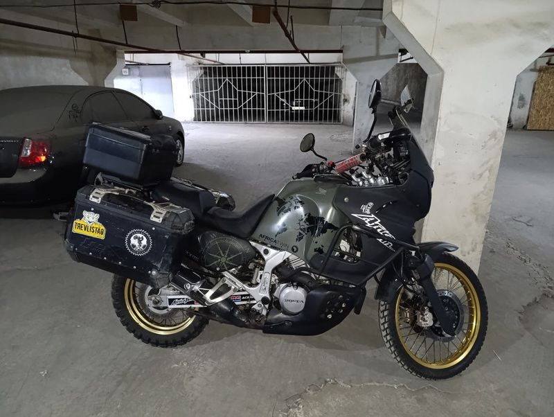Honda xrv 750 ( afrika twin ) Honda xrv 750 ( afrika twin )