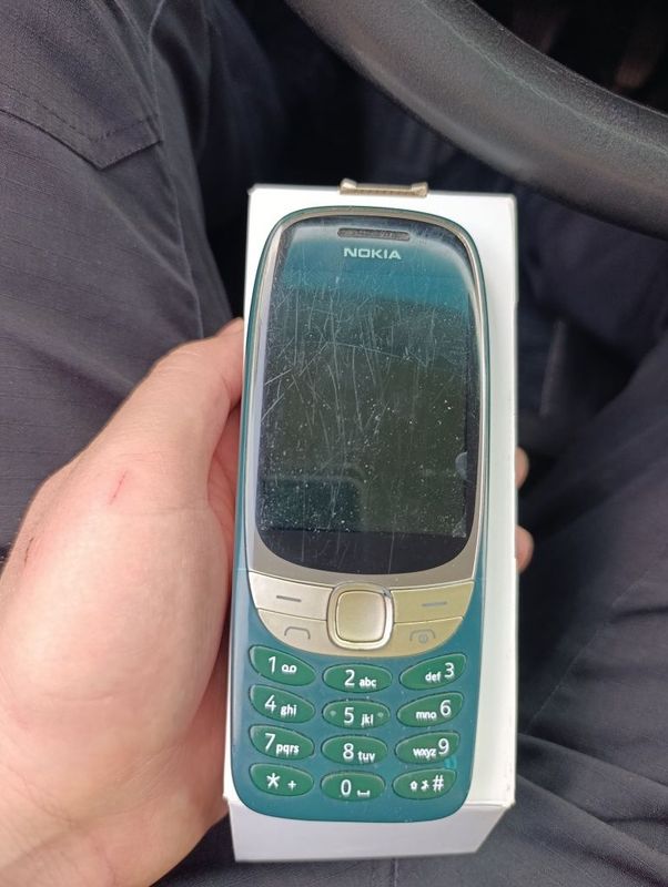 Nokia 6310 sotiladi