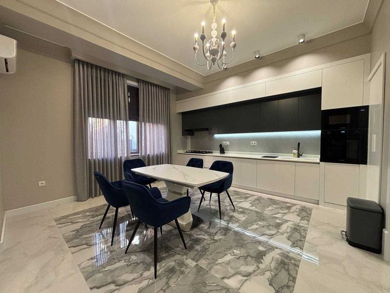 (Добрый) «Grand Mir Hotel», 160 м², 3/1/5, Просторная неоклассика (Добрый) «Grand Mir Hotel», 160 м², 3/1/5, Просторная неоклассика