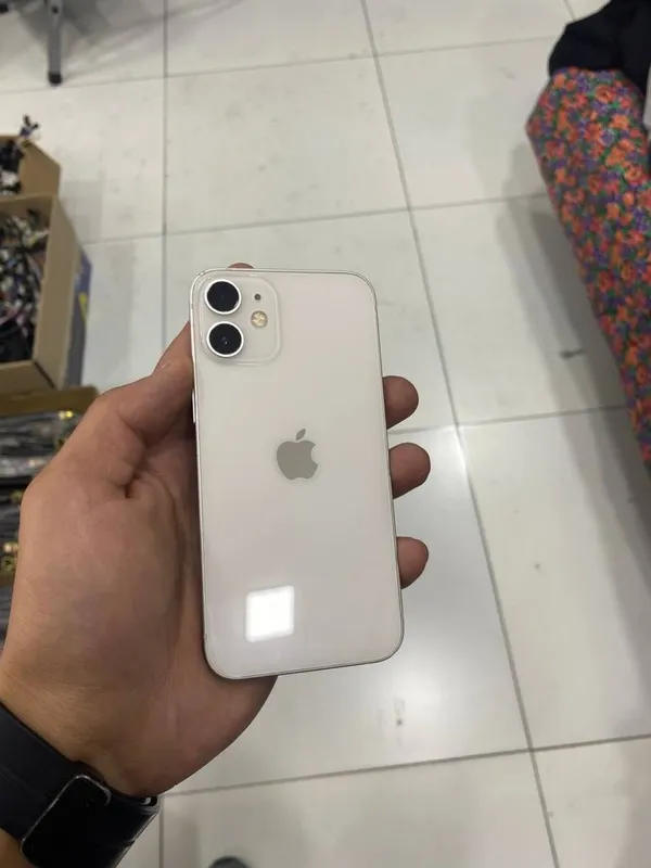Iphone 12 mini holati yaxshi