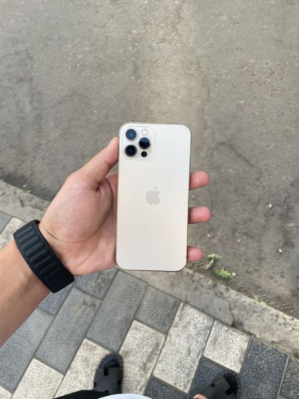 Iphone 12 pro Sotiladi Iphone 12 pro Sotiladi