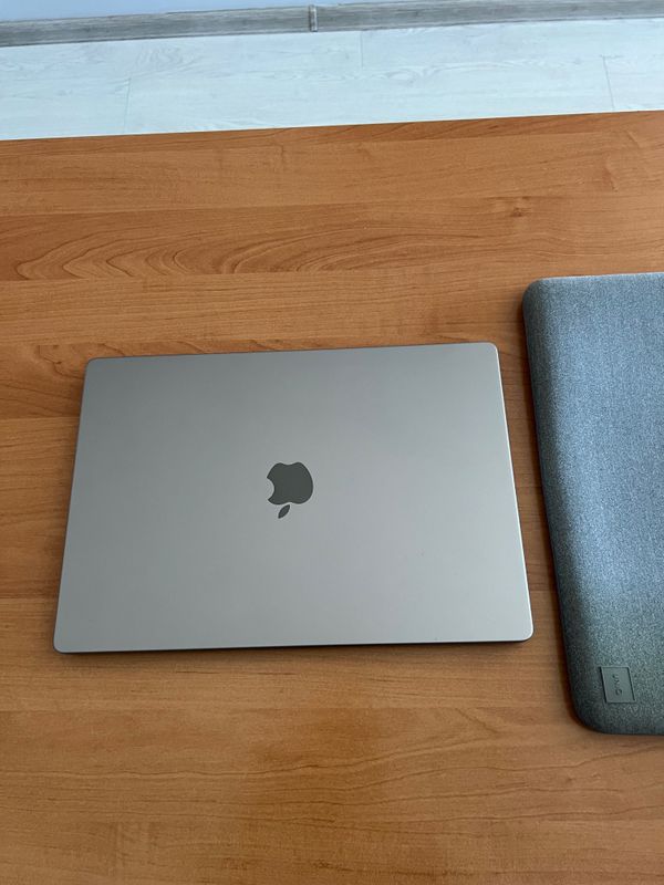 Apple MacBook M2 pro 16 16/512