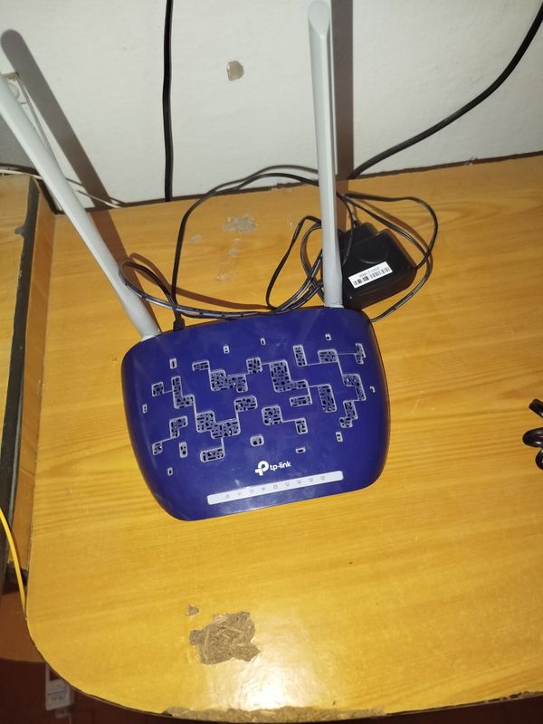 продаётся wi-fi роутер tp-link продаётся wi-fi роутер tp-link