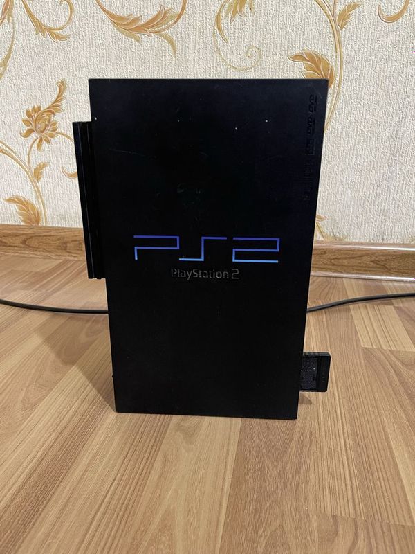 Ps 2 slim sotiladi Ps 2 slim sotiladi
