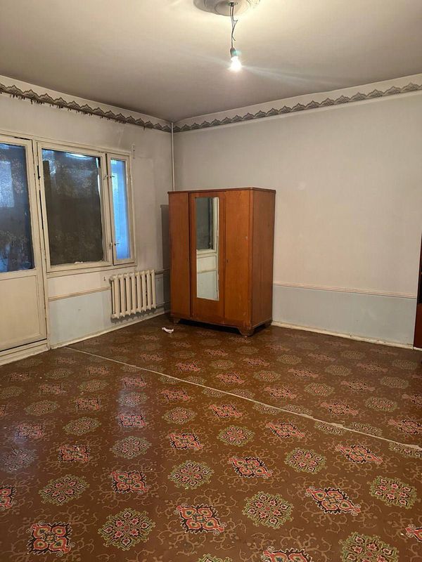 Чорсу 2комн 3этаж 9этажный, 60м². Ор-р: Флоренция туйхона