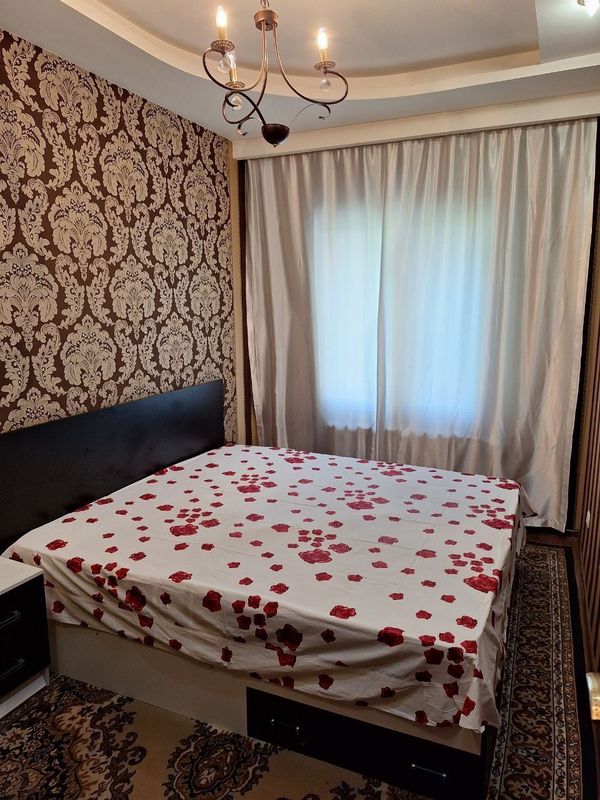 Срочно Квартира Кушбеги 2/2/5 450$ Срочно Квартира Кушбеги 2/2/5 450$