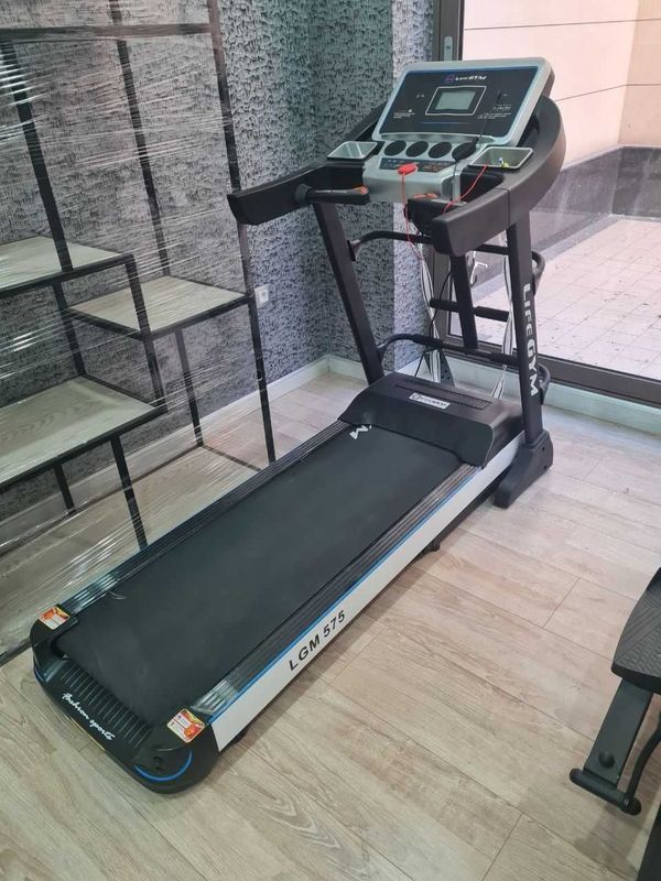 Беговая дорожка Life Gym 575