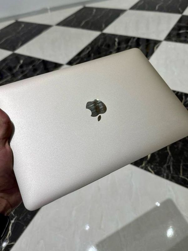 MacBook 12” Retina (Early 2015) Холати идеал. MacBook 12” Retina (Early 2015) Холати идеал.