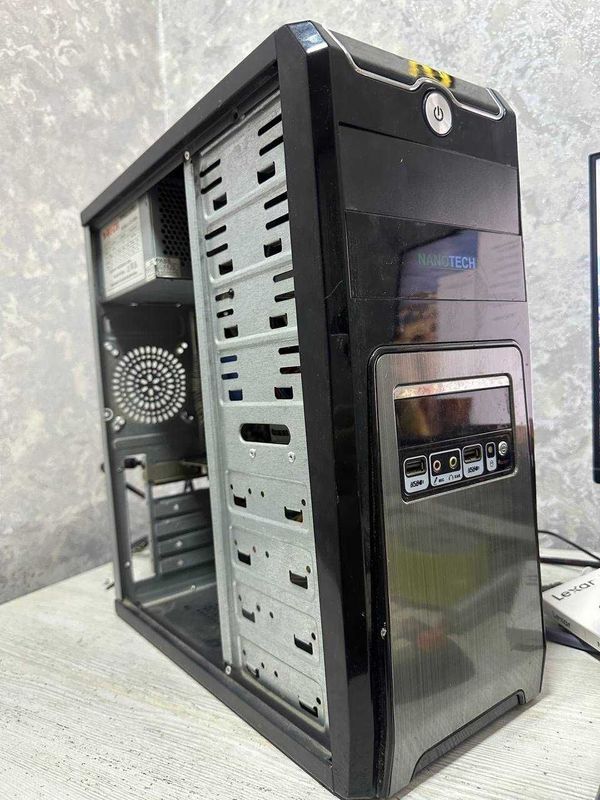 Офисный кейс / Core i5 9400f + 12 gb DDR4 Офисный кейс / Core i5 9400f + 12 gb DDR4