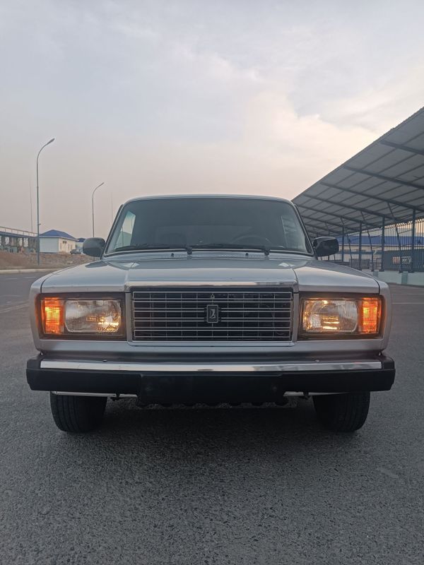 Vaz 21 07 ideal holatda Vaz 21 07 ideal holatda