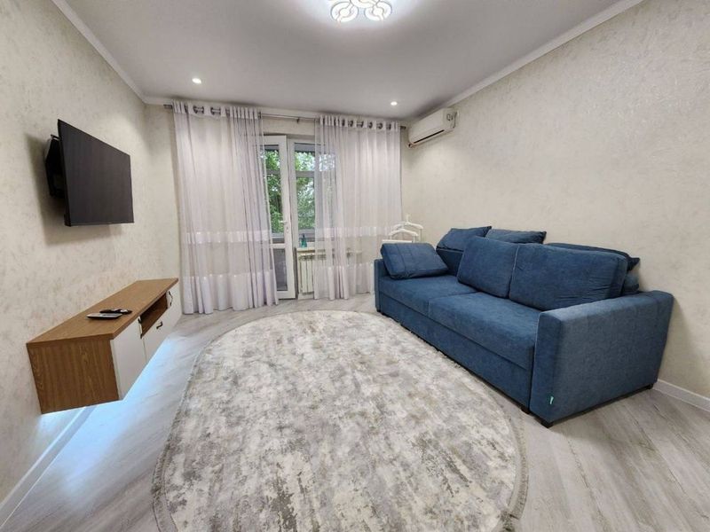 Продажа 1 ком кв в ЦУМе ул чимкентская 1/3/4 40м2 Продажа 1 ком кв в ЦУМе ул чимкентская 1/3/4 40м2