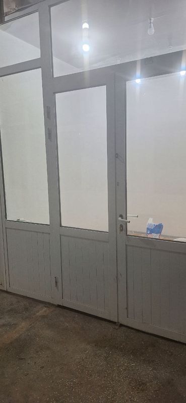 Продаётся пом. 9кв.м на вещ.рынке А.Дониш Юнусабад Продаётся пом. 9кв.м на вещ.рынке А.Дониш Юнусабад