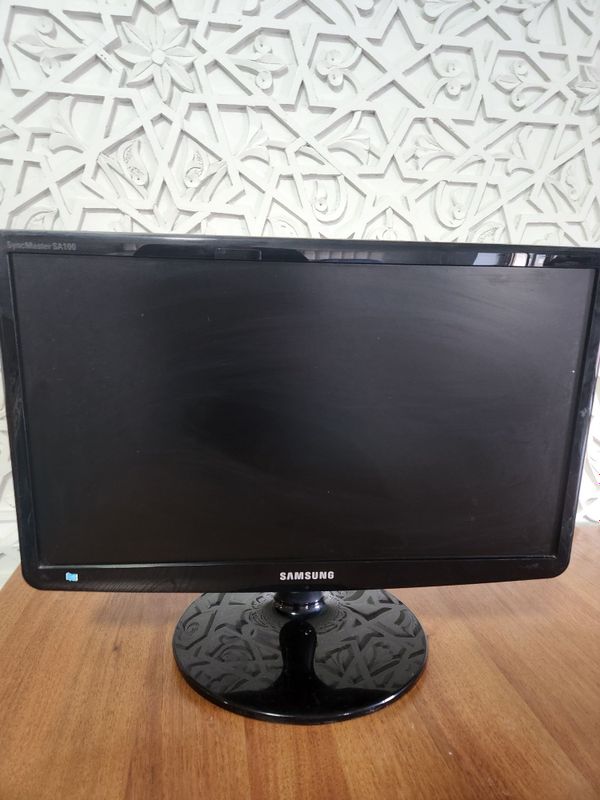 Samsung SA100 монитор рабочий