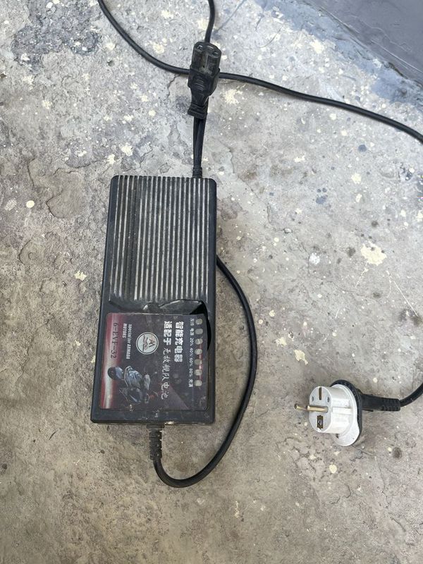 Elektro skuter zaratchik sifatlisi 72 v 20 amper Elektro skuter zaratchik sifatlisi 72 v 20 amper