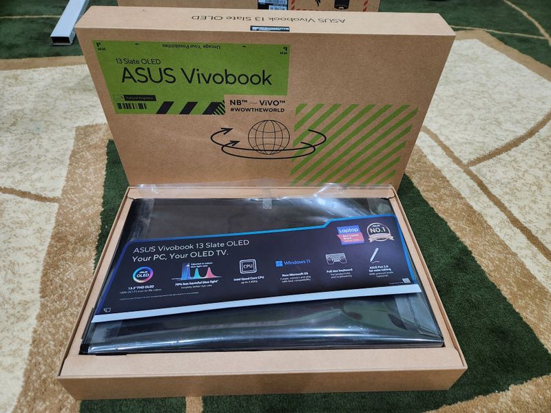 Asus Vivobook 13 slate OLED