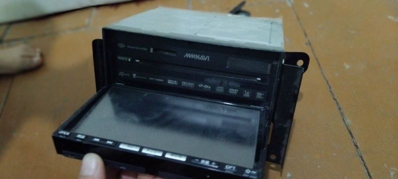Sony magnitofon sotiladi manitor navigator SD