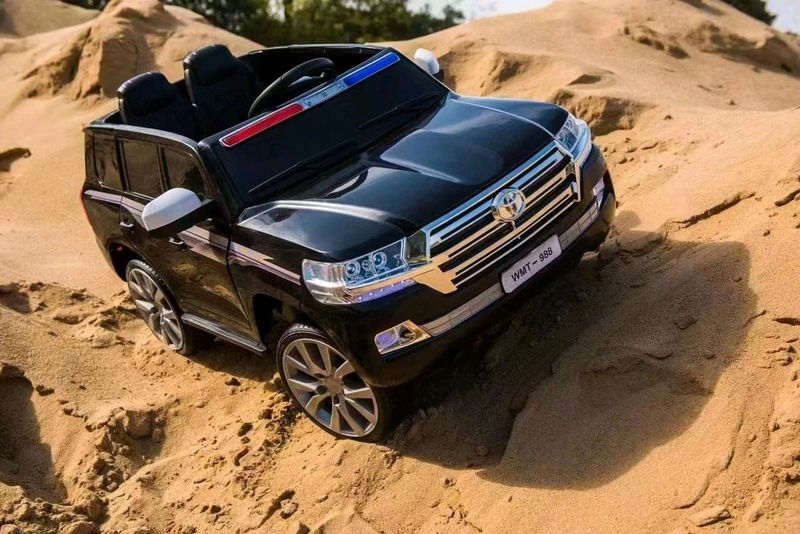 Toyota elektrokar 988 bolalar uchun