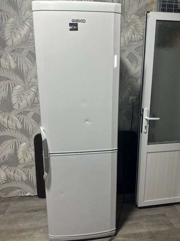 Холодильник Сотилади BEKO фирмаси Холодильник Сотилади BEKO фирмаси