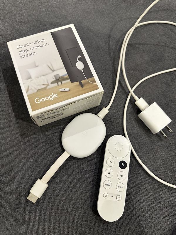 Google TV смарт приставка Google TV смарт приставка