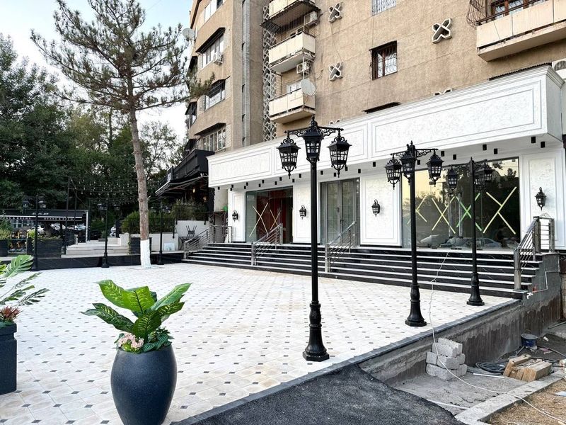 Нежилое помещение ул.Истикбол/С.Азимова 263квм Ор.:Посольство Франции Нежилое помещение ул.Истикбол/С.Азимова 263квм Ор.:Посольство Франции