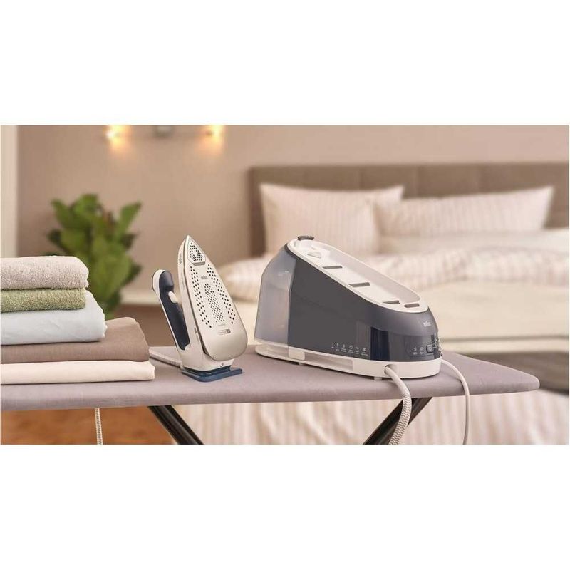 Парогенератор Braun CareStyle 5 IS5245BL Парогенератор Braun CareStyle 5 IS5245BL