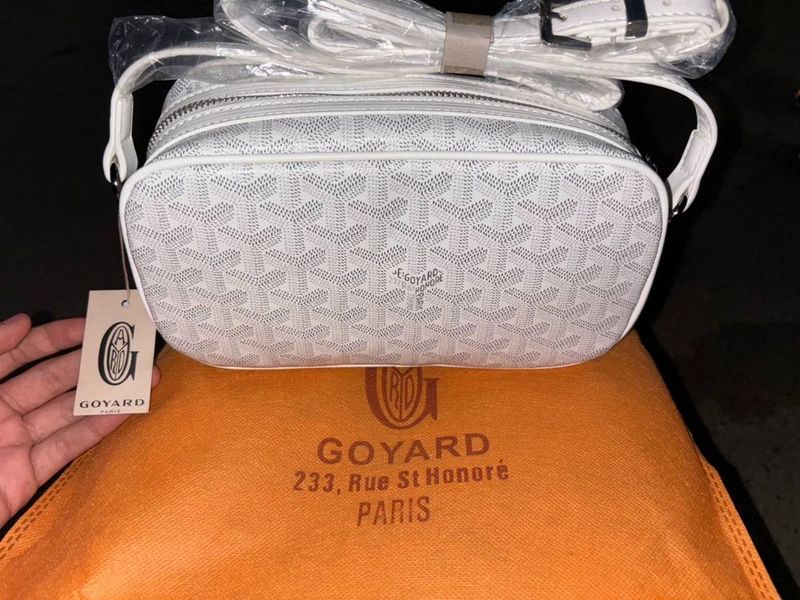 Goyard barsetka oq Goyard barsetka oq