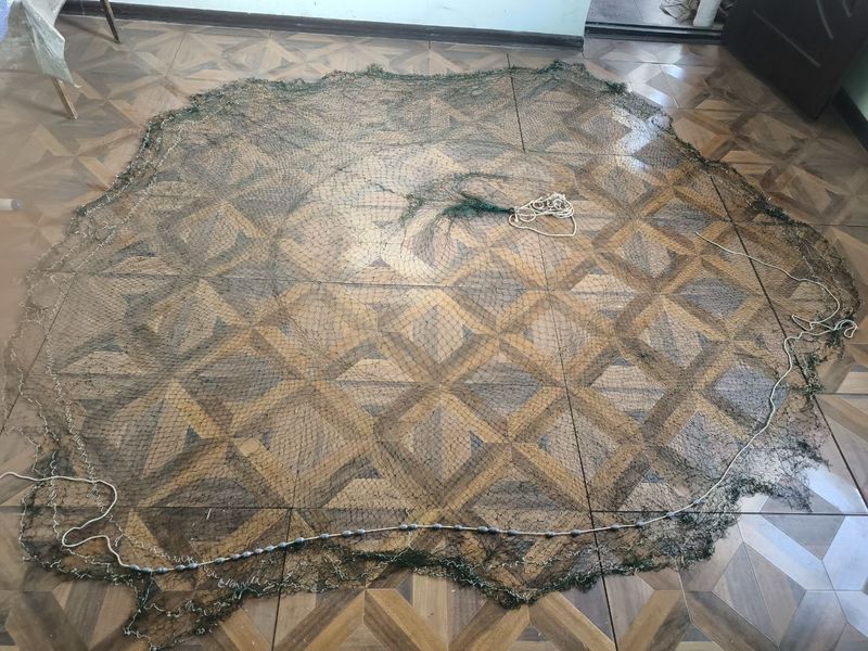 Сеть рыболовная . Сеть рыболовная .