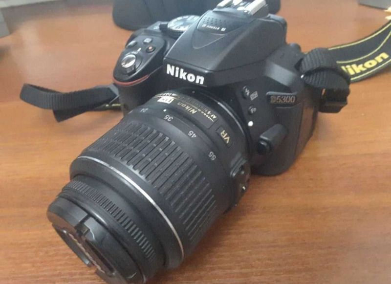 Nikon d5300 в хорошем состоянии