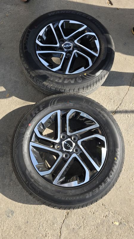 205/65/R16 kia sonet moshinasining radnoy diska baloni 205/65/R16 kia sonet moshinasining radnoy diska baloni