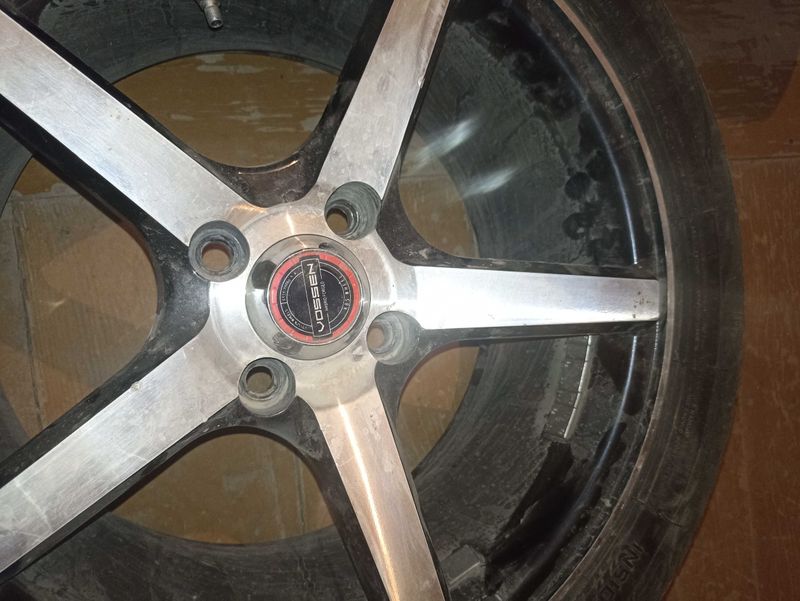 DISKA VOSSEN R15 shinasi bilan. spark, qobalt, nexsiya 1,2,3 larga