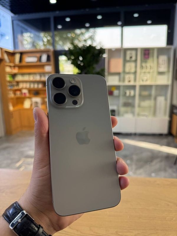 Halol nasiyaga bor Iphone 15 pro max