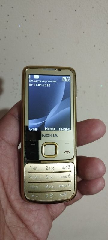 Продаётся nokia 6700 classic gold и silver Продаётся nokia 6700 classic gold и silver