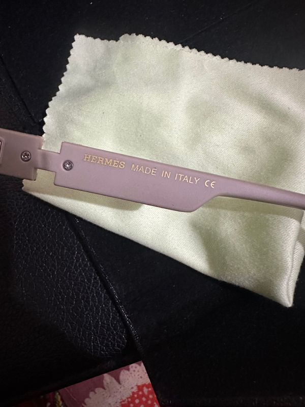 Hermes 150 ming yangi ozini g’ilofi bilan Hermes 150 ming yangi ozini g’ilofi bilan