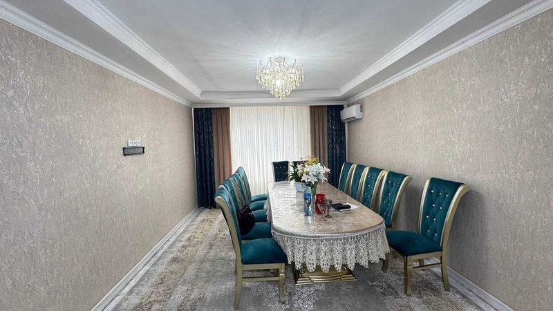 Шахар маркази Саьнат Саройи. 3-xona 2-qavat Yevro remont ID:1213