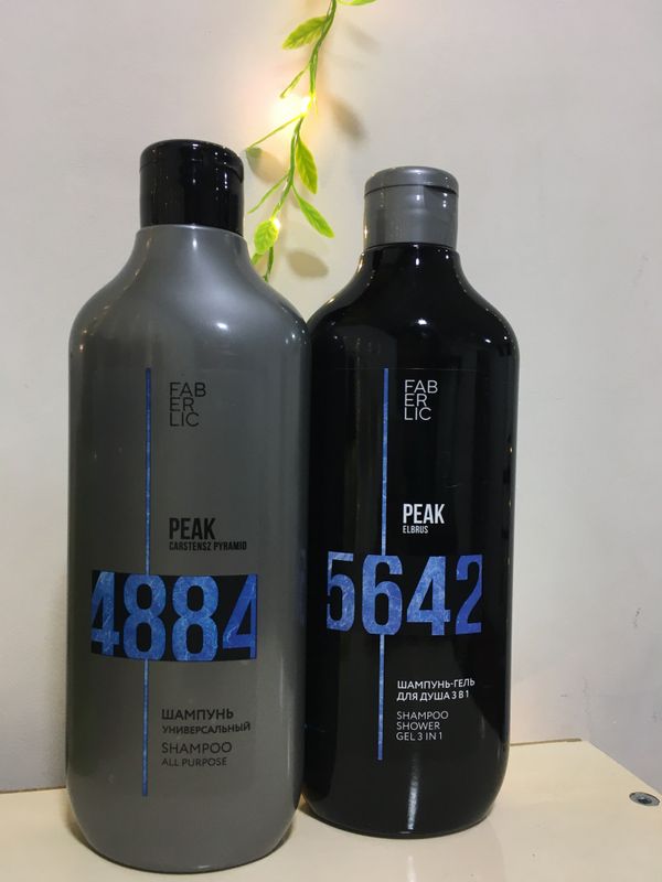 Calming Peak qatorining 1 da 3 shampun-dush geli Calming Peak qatorining 1 da 3 shampun-dush geli